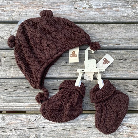 Gap Brown Knit Hat with Ears & Booties for Baby - Picture 2 of 13